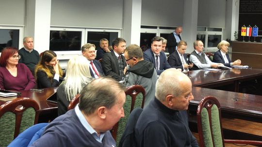 KONFEDERACJA POCZUŁA KREW. „ZJADAJĄ” PIS, również  w sprawie kopalni!