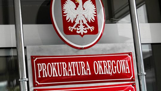 RAZEM PILI, W TRAKCIE LIBACJIN 34-LATEK SKATOWAŁ 73-LATKA, BO W PIJACKIM AMOKU [POMYLIŁ GIO Z INNĄ OSOBĄ. WSZYSTKO NAGRAŁ DOMOWY MONITORING