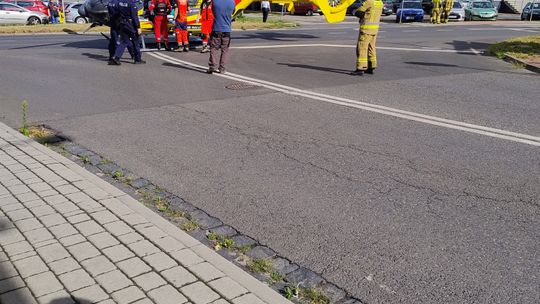 Śmigłowiec LPR w centrum Myszkowa. Kobietę z poparzeniami znalazła sąsiadka