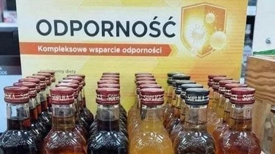SOPLICA NA ODPORNOŚĆ I SERNIK W PŁYNNEJ POSTACI. PROMOCJE NA PROFILU „SHOT MYSZKÓW” PRAWIE NA PEWNO SĄ NIELEGALNĄ REKLAMĄ ALKOHOLU