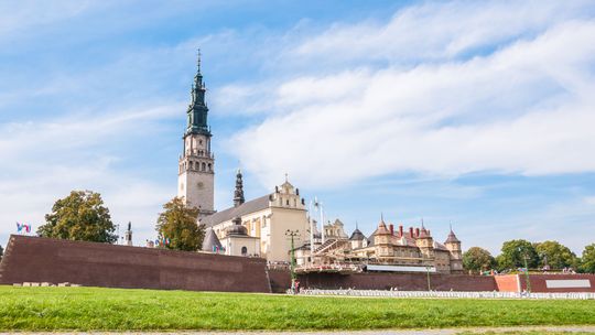 UWAGA ! JASNA GÓRA OSTRZEGA PRZED FAŁSZYWĄ REKLAMĄ W INTERNECI LEKU M.IN. NA CUKRZYCĘ, W KTÓREJ WYKORZYSYWANY JEST NIELAGALNIE WIZERUNEK PAULINÓW Z JASNEJ GÓRY