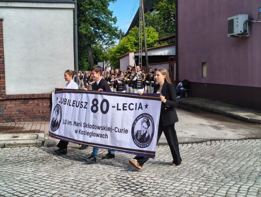 Absolwenci wrócili do koziegłowskiego liceum