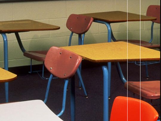 EDUKACJA DOMOWA CZY TRADYCYJNA SZKOŁA?  SPRAWDŹ, ZANIM WYBIERZESZ