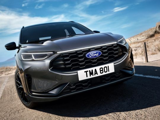 Ekskluzywny pakiet stylistyczny Black dla Forda Kuga Ekskluzywny pakiet stylistyczny Black dla Forda Kuga