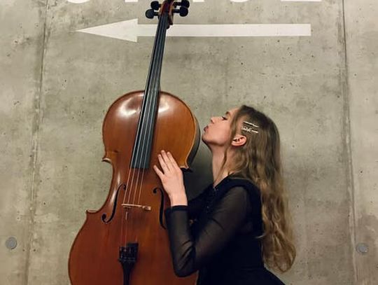 Gosia Andrzejewicz na zakończenie lata w Janowie Gosia Andrzejewicz na zakończenie lata w Janowie