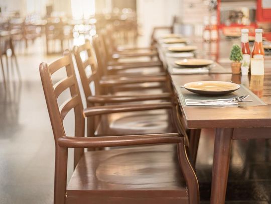 Jakie krzesła wybrać do restauracji? Jakie krzesła wybrać do restauracji?