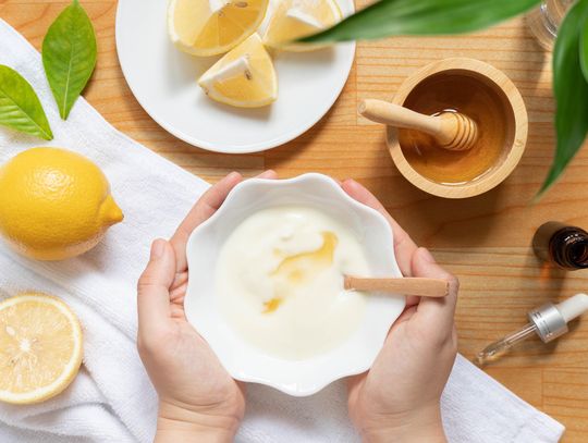 Maślanka i kefir nie tylko do picia - odżywcze maseczki z nabiałem