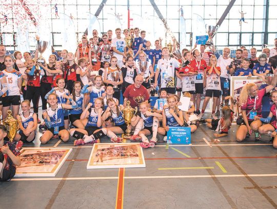 MKS Dwójka Zawiercia Mistrzyniami Polski!