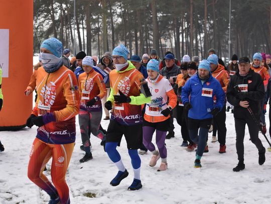 MYSZKÓW. BIEG PO ZDROWIE NA DOTYKU JURY Z WIELKĄ ORKIESTRĄ ŚWIĄTECZNEJ POMOCY ZDJĘCIA