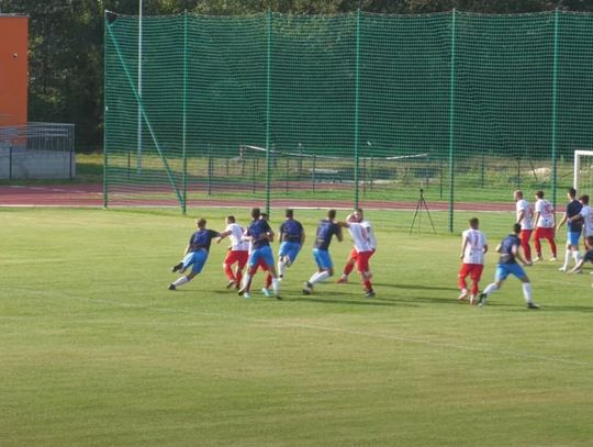 MYSZKÓW, NIEGOWA ORAZ ŻARKI Z WYGRANYMI NA INAUGURACJĘ