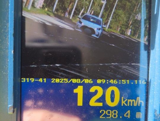 MYSZKÓW. PĘDZIŁ JAK SZALONY. 120 KILOMETRÓW NA GODZINĘ W TERENIE ZABUDOWANYM MYSZKÓW. PĘDZIŁ JAK SZALONY. 120 KILOMETRÓW NA GODZINĘ W TERENIE ZABUDOWANYM