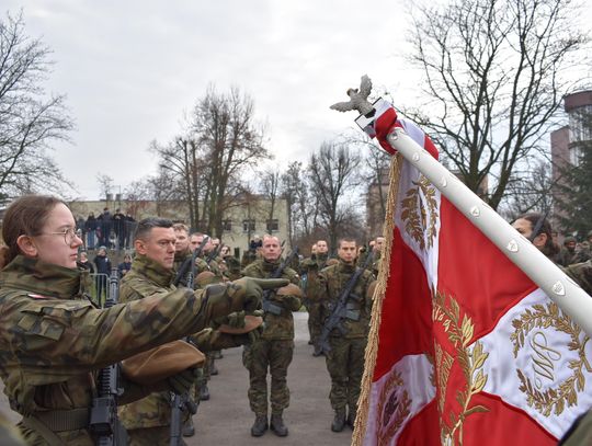 MYSZKÓW. PRZYSIĘGA ŻOŁMNIERZY 13 ŚLĄSKIEJ BRYGADY WOJSK OBRONY TERYTORIALNEJ. ZDJĘCIA MYSZKÓW. PRZYSIĘGA ŻOŁMNIERZY 13 ŚLĄSKIEJ BRYGADY WOJSK OBRONY TERYTORIALNEJ. ZDJĘCIA