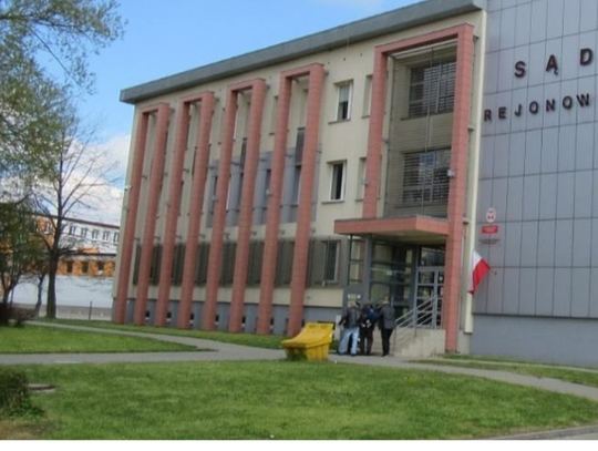 MYSZKÓW. UKRAINIEC SKAZANY , NA 5 LAT WIĘZIENIA ZA NAPAD NA KIEROWCĘ BUSA