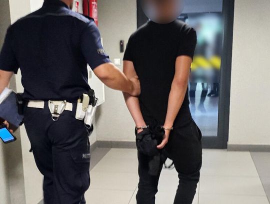 Nie zatrzymał się do kontroli drogowej. Chwilę wcześniej oblał egzamin na prawo jazdy