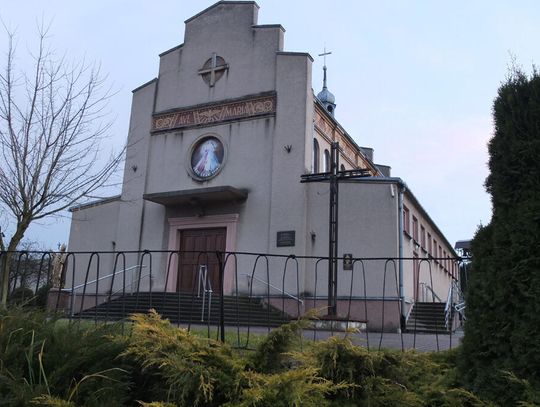 NISKA FREKWENCJA NA MSZACH ŚWIĘTYCH NISKA FREKWENCJA NA MSZACH ŚWIĘTYCH