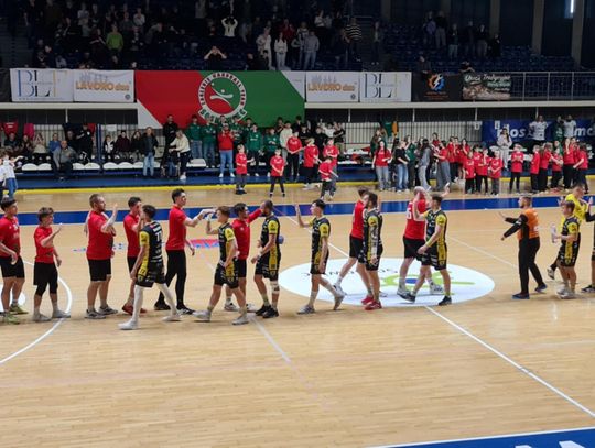 PIERWSZA LIGOWA PORAŻKA SZCZYPIORNISTÓW Z ZAWIERCIA PIERWSZA LIGOWA PORAŻKA SZCZYPIORNISTÓW Z ZAWIERCIA