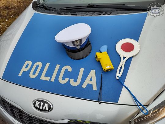 PIJANY UKRAINIEC AWANTUROWAL SIĘ NA DWORCU  MYSZKOWIE. WCZEŚNIEJ MIAŁ NARKOTYKI, KRADŁ  W SKLEPACH. ZOSTAŁ WYDALONY Z POLSKI