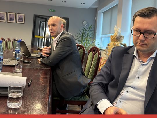 POSŁOWIE PiS PRZECIWKO ROZWOJOWI MYSZKOWA. Starosta Myszkowski z PiS nie sprzeciwia się ODWIERTOM POSŁOWIE PiS PRZECIWKO ROZWOJOWI MYSZKOWA. Starosta Myszkowski z PiS nie sprzeciwia się ODWIERTOM