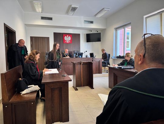 RUSZYŁ PROCES PRZEWODNICZĄCEJ POWIATU. PRZYBYWA SKRUSZONYCH PRZESTĘPCÓW!