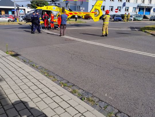 Śmigłowiec LPR w centrum Myszkowa. Kobietę z poparzeniami znalazła sąsiadka