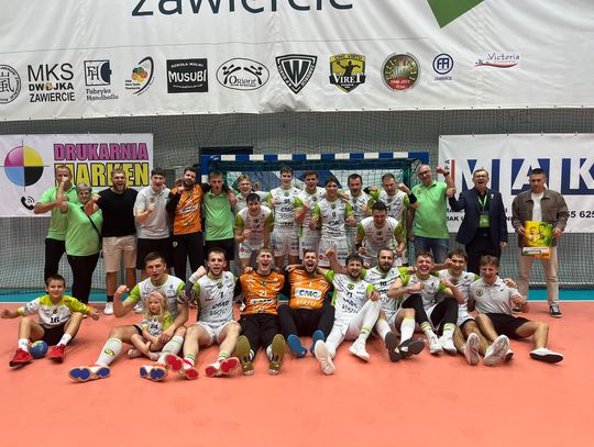 SZCZYPIORNIŚCI Z ZAWIERCIA NIEPOKONANI