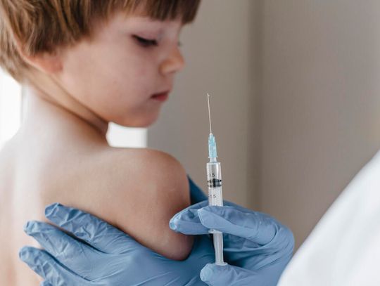 Trwa kontrola szczepień dzieci. Rodzice uchylający się od tego obowiązku muszą się liczyć z karami