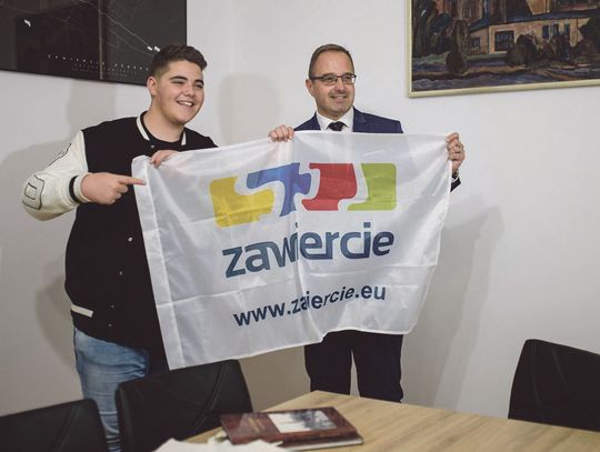 URZĄD TŁUMACZY WYJŚCIE PREZYDENTA Z NADZWYCZAJNEJ SESJI