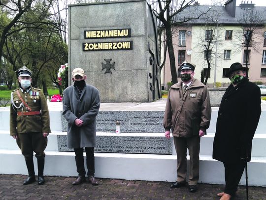 W ZAWIERCIU UCZCZONO 230 ROCZNICĘ UCHWALENIA KONSTYTUCJI 3 MAJA ORAZ 100 ROCZNICĘ WYBUCHU III POWSTANIA ŚLĄSKIEGO