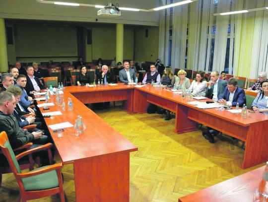 ZAWIERCIE TEŻ JEST PRZECIWNE NOWYM LINIOM KOLEJOWYM