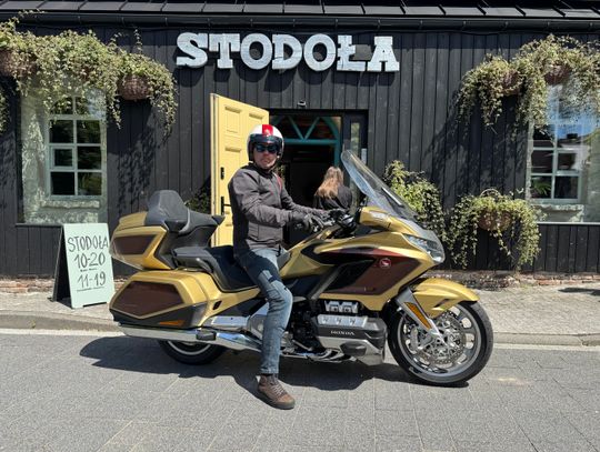 ZŁOTY, ALE SKROMNY! ZŁOTY, ALE SKROMNY!