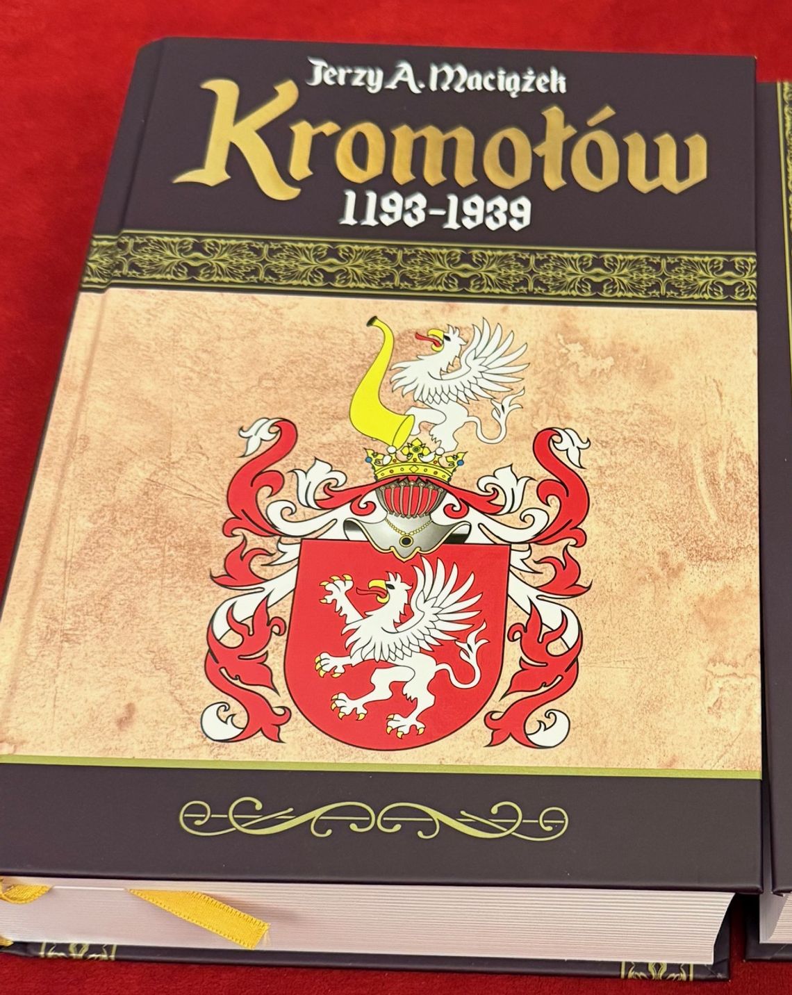 HISTORIA KROMOŁOWA NA 900 STRONACH