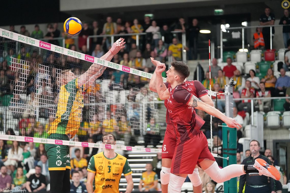 JURAJSCY RYCERZE O KROK OD PÓŁFINAŁU