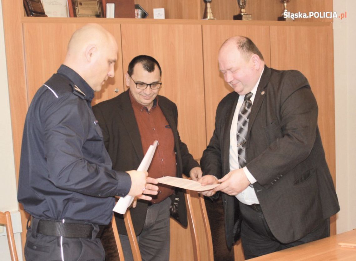 KLASA POLICYJNA W ZESPOLE SZKÓŁ IM. BEMA KLASA POLICYJNA W ZESPOLE SZKÓŁ IM. BEMA