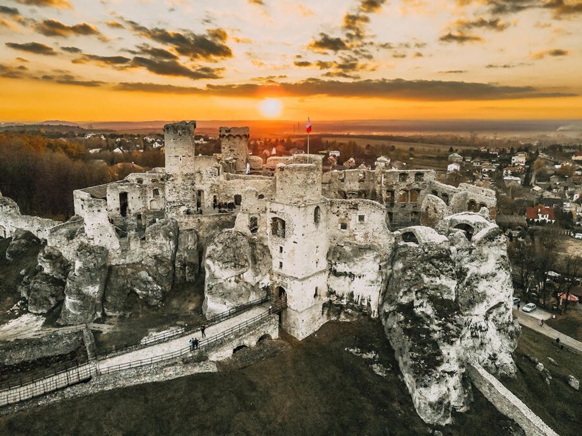 Kolejny atrakcyjny weekend na Zamek Ogrodzieniec Kolejny atrakcyjny weekend na Zamek Ogrodzieniec