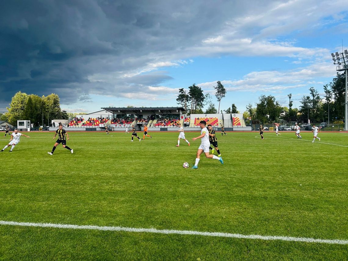 KOMPLET PUNKÓW POJECHAŁY DO PILICY KOMPLET PUNKÓW POJECHAŁY DO PILICY