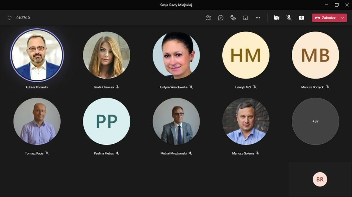 KWORUM POJAWIA SIĘ I ZNIKA