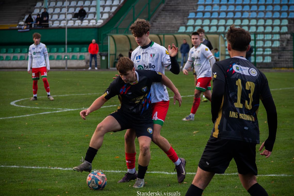 ŁAZOWIANKA I ŹRÓDŁO W GRUPIE POŚCIGOWEJ ŁAZOWIANKA I ŹRÓDŁO W GRUPIE POŚCIGOWEJ