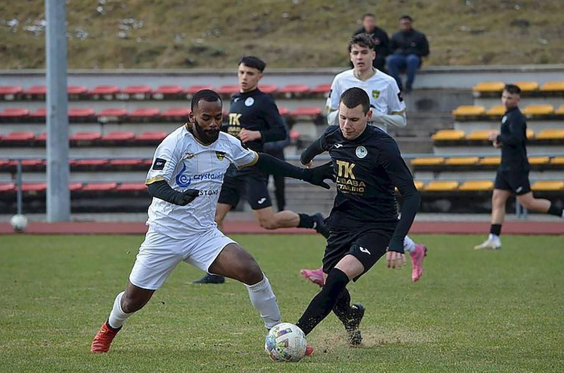 MECZ ZA SZEŚĆ PUNKÓW DLA AMATORA GOLCE MECZ ZA SZEŚĆ PUNKÓW DLA AMATORA GOLCE