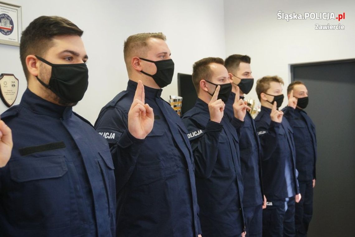 MŁODZI MUNDUROWI UROCZYŚCIE ŚLUBOWALI MŁODZI MUNDUROWI UROCZYŚCIE ŚLUBOWALI