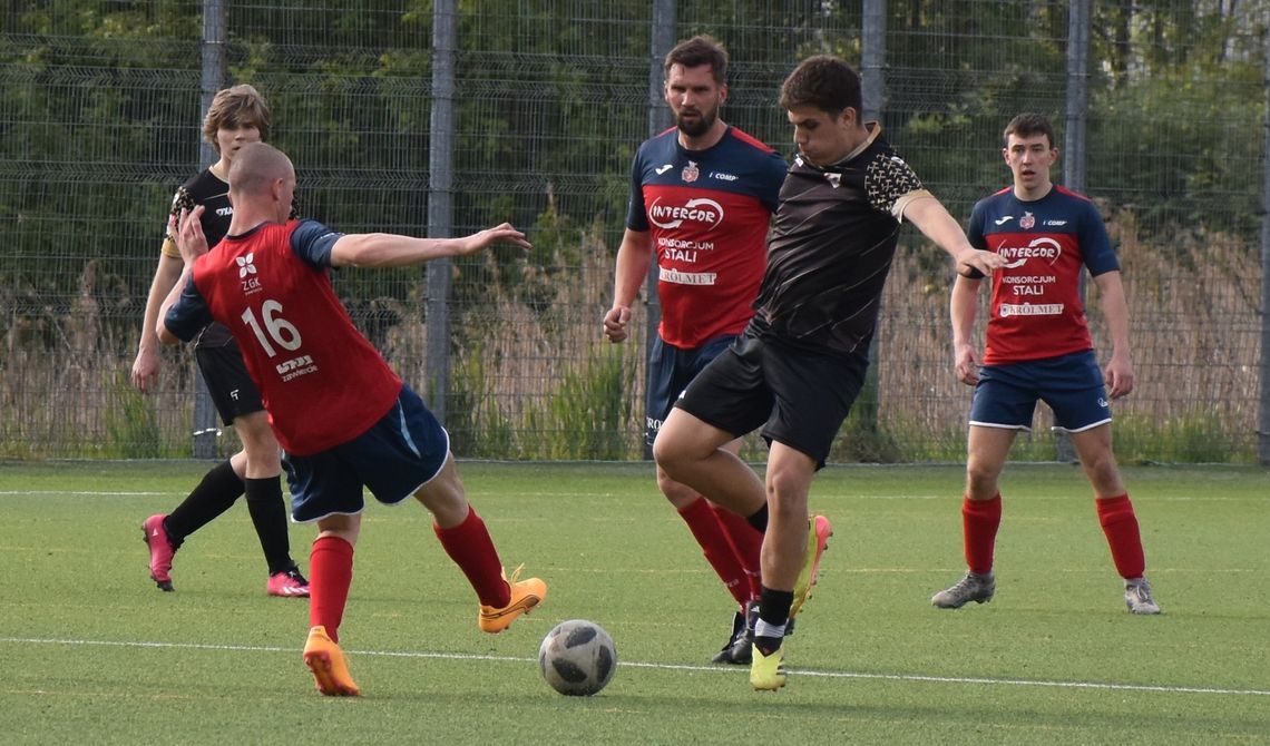 NIEUDANY WEEKEND DLA DRUŻYN Z POWIATU ZAWIERCIAŃSKIEGO