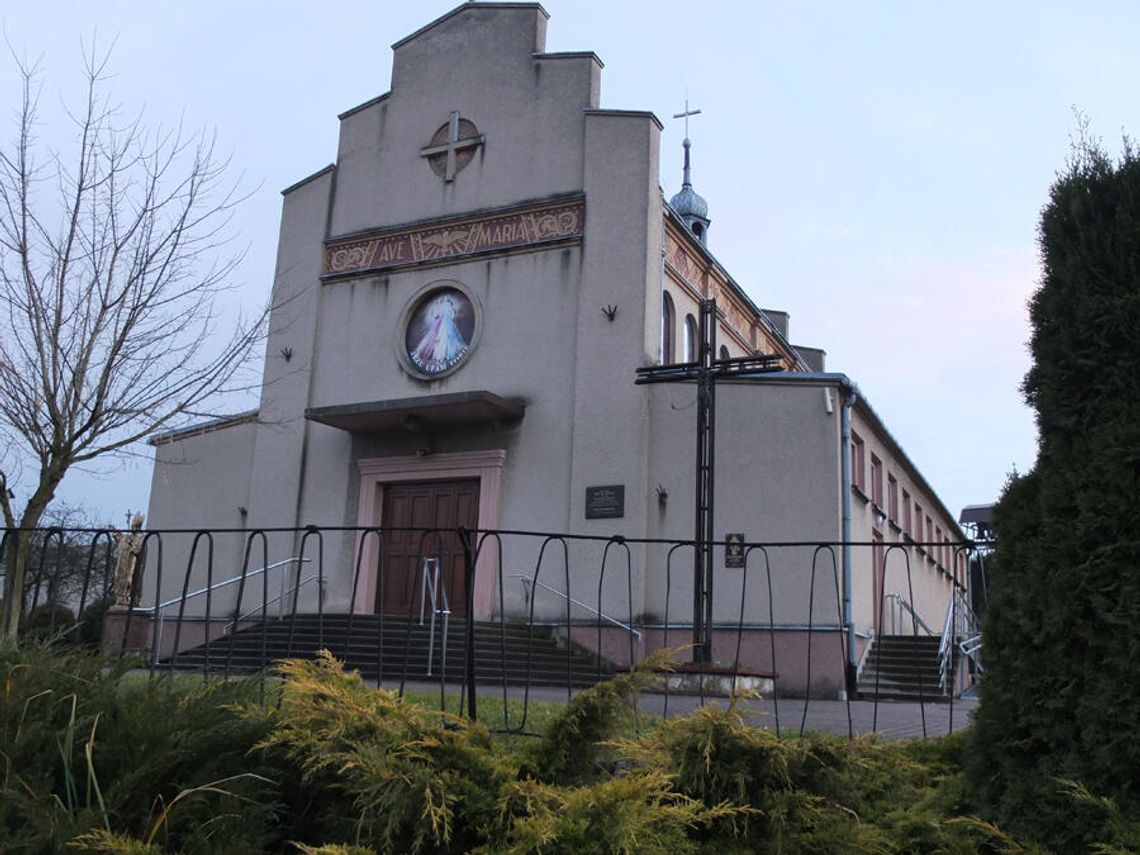 NISKA FREKWENCJA NA MSZACH ŚWIĘTYCH NISKA FREKWENCJA NA MSZACH ŚWIĘTYCH