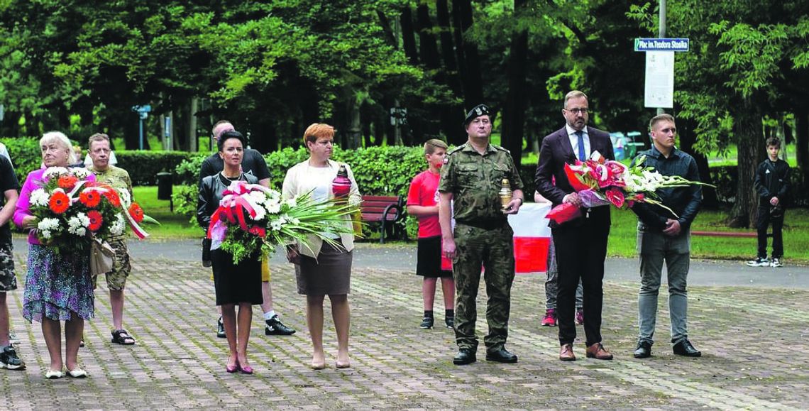 OBCHODY 77 ROCZNICY POWSTANIA WARSZAWSKIEGO W ZAWIERCIU