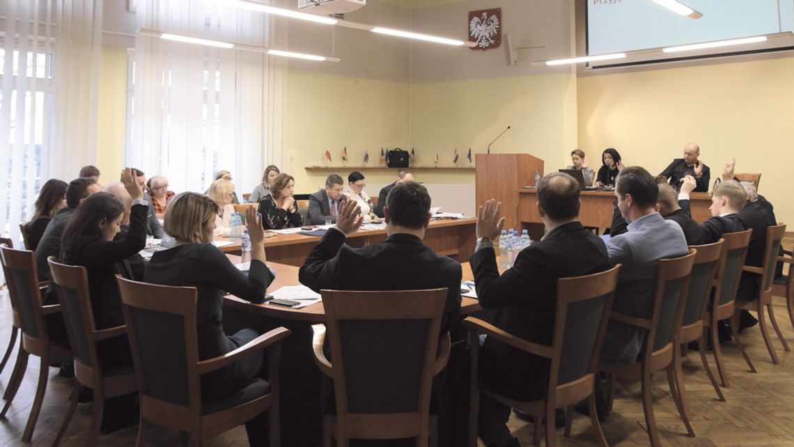 OPOZYCJA WSTRZYMAŁA SIĘ OD GŁOSU