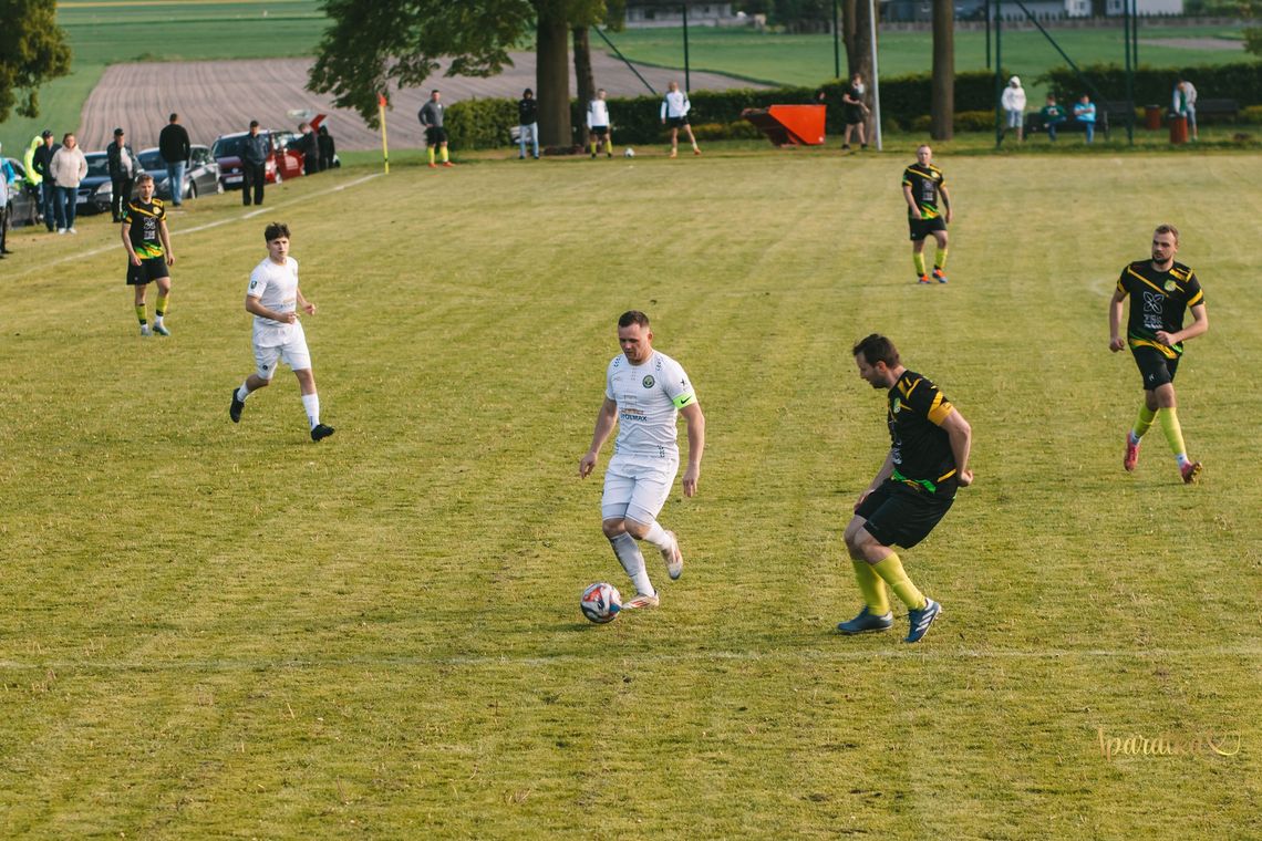 PODZIAŁ PUNKTÓW W MECZU NA SZCZYCIE