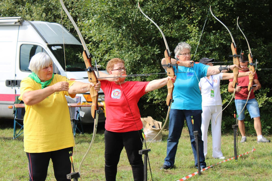 Sport nie ma wieku – XVII Olimpiada „Trzeci Wiek na Start” w Łazach Sport nie ma wieku – XVII Olimpiada „Trzeci Wiek na Start” w Łazach