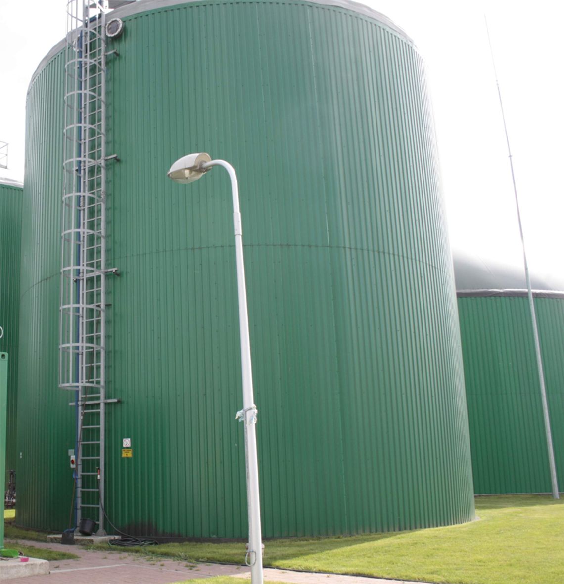 Stanowisko organizacji i MIESZKAŃCÓW wsi Rzeniszów  w sprawie budowy biogazowni w Rzeniszowie