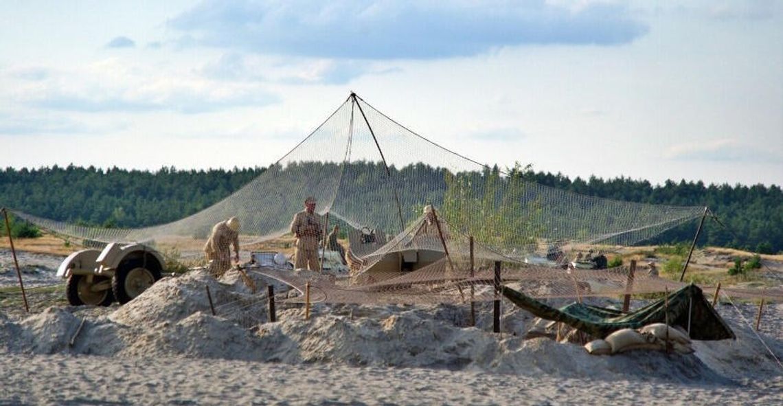 „SZLAKI NADZIEI. ODYSEJA WOLNOŚCI - TOBRUK 1941. PRZYSTANEK ŻYWEJ HISTORII”- INSCENIZACJA HISTORYCZNA NA PUSTYNI BŁĘDOWSKIEJ