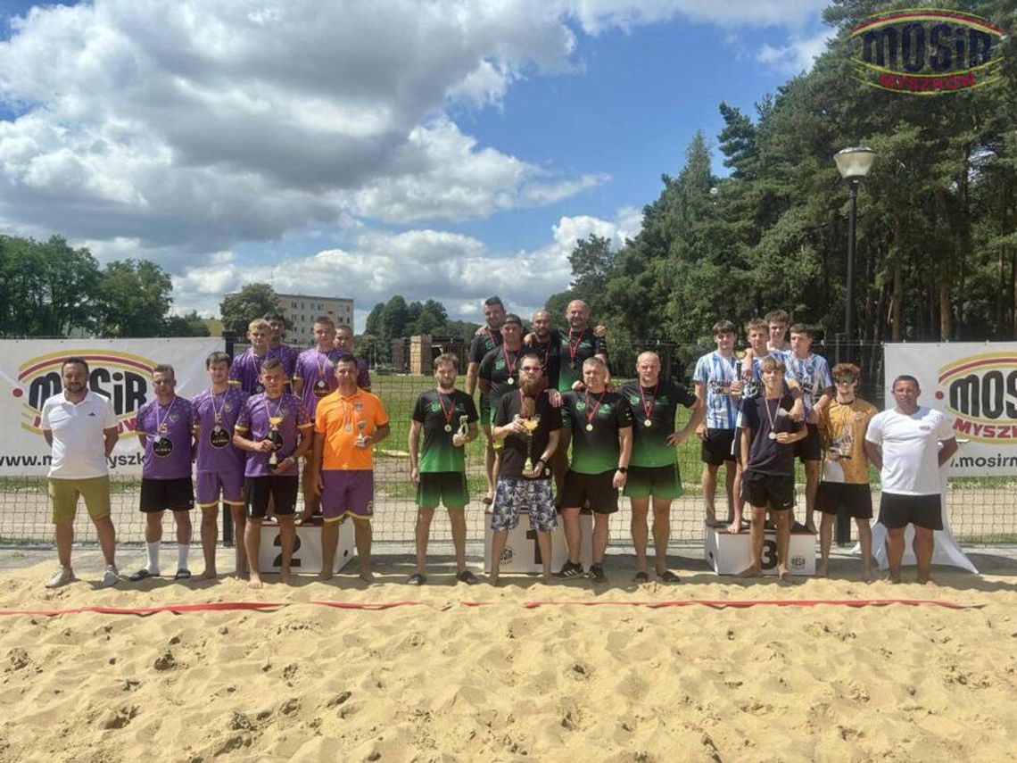 TURNIEJ PIŁKI NOŻNEJ PLAŻOWEJ