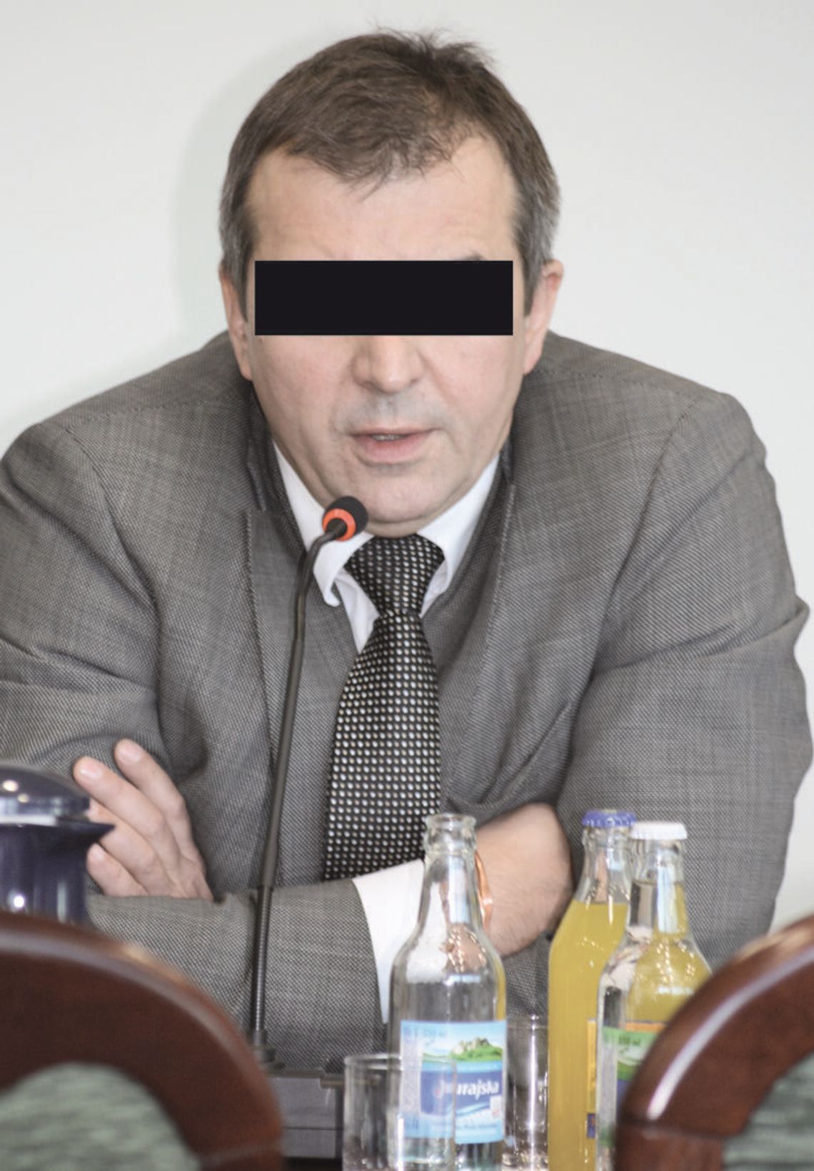 ZARZUTY KORUPCYJNE DLA BYŁEGO STAROSTY. KAUCJA 200.000 ZŁ I WYSZEDŁ