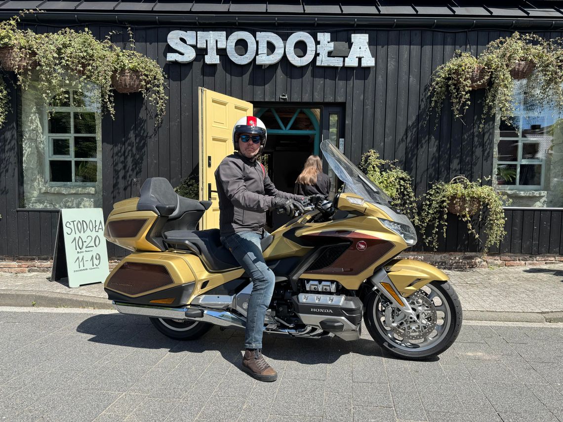 ZŁOTY, ALE SKROMNY!